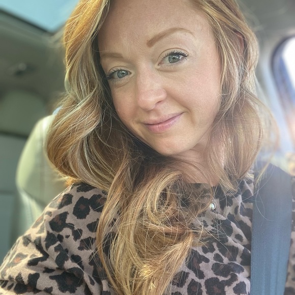 Meet your Posher, Ashley - Picture 1 of 8